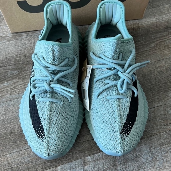 New! YEEZY BOOST 350 V2 SALT, Authentic - Picture 3 of 13